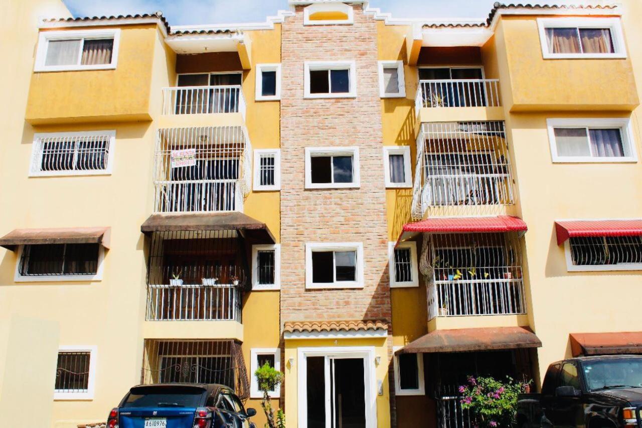 Apartamento Los Rieles Santiago De Los Caballeros Eksteriør bilde